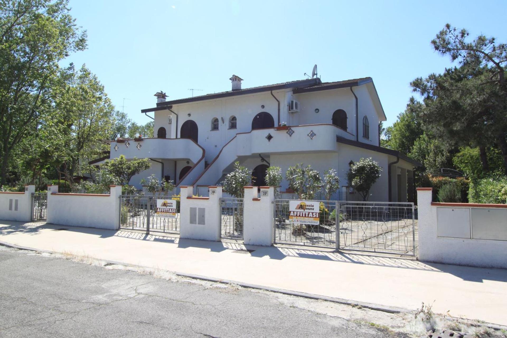 Appennini Villas リド・ディ・ポンポーザ エクステリア 写真
